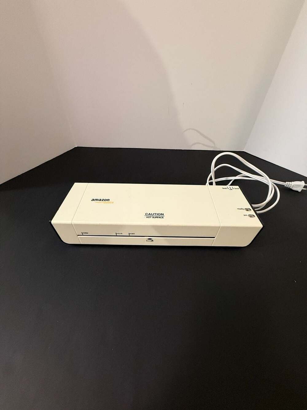 Amazon Basics 9-Inch Thermal Laminator Machine (B00BU15QWS) - Picture 2 of 8